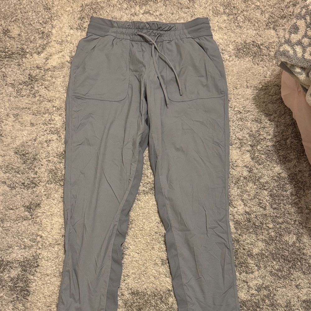 Lululemon Gray Cropped Pants